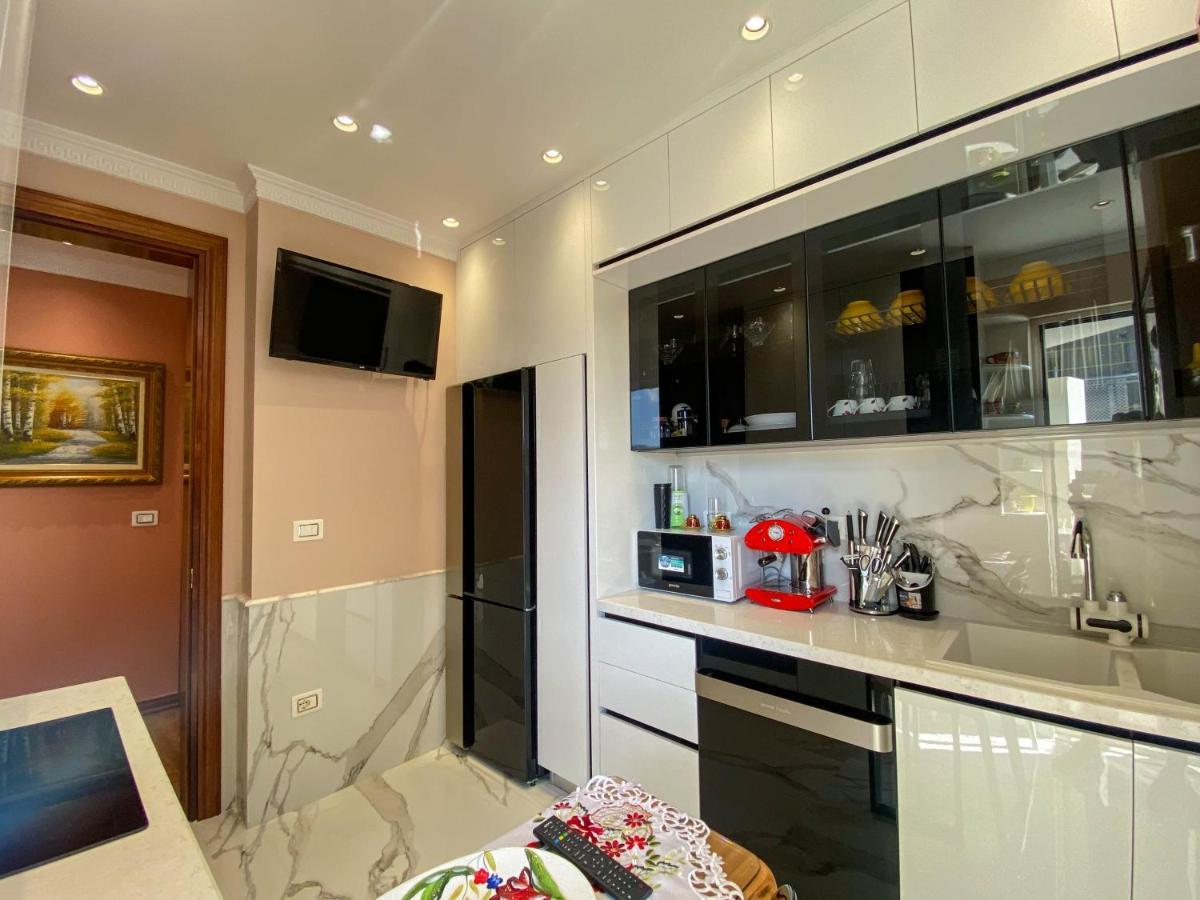Top Luxury Tirana Exterior photo